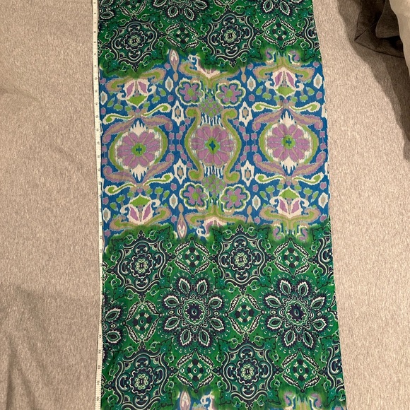 NEW Jones New York 100% silk scarf - Picture 7 of 7